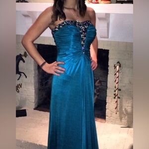Elegant Teal Strapless Dress